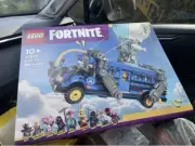 Lego 77073 Fortnite Battle Bus New Sealed In Hand Ships Fast! ❤️