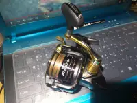 在飛比找Yahoo!奇摩拍賣優惠-Shimano mg c3000DXG+ FIRE BLOO