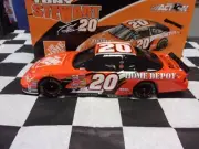 Tony Stewart #20 Home Depot 2002 Grand Prix 102095 Blk window BANK 1:24 scale