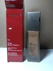 Clarins Everlasting Foundation + SPF 15 Titanium Dioxide Sunscrn SHADE: 115 30mL