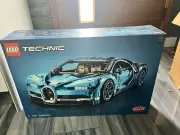 LEGO TECHNIC: Bugatti Chiron (42083)