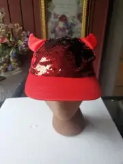 Claire’s HALLOWEEN Red Reversible Sequins Devil Baseball Cap Hat New with Tags