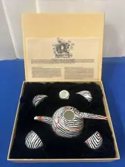 Warlukurlangu Judy Watson fine bone China tea set
