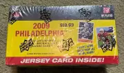 2009 Philadelphia 10 Packs Football Blaster Box Sealed Jersey Card Guaranteed !
