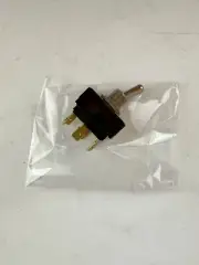 Eaton Toggle Switch 10A @250VAC, 15A @ 125VAC, 3/4HP @250VAC 3 Position *NEW*