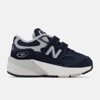 在飛比找PChome24h購物優惠-【New Balance】990v6 系列 小童 休閒鞋 藍