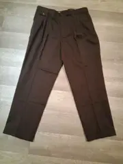 Dockers NEW Pants Men 38 x 30 Brown Pleated Cuffed Original Khaki No Wrinkle...