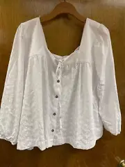Women NWT "Barbour' white, blouse button up long sleeves. Size 12