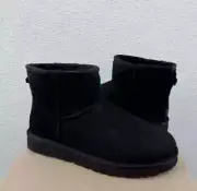 UGG Women's Classic Mini II Black Slip On Boots 1016222 Size 6