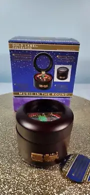 WOOD WIND UP MUSIC BOX w/MINI ANIMATED TRAIN