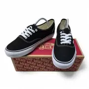 Vans Authentic Mens Shoes Skateboard Black Canvas Size 10 US, 9 UK, 43 EUR