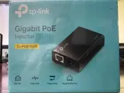 TP- link TL-POE150S Gigabit Power Over Ethernet Injector Adapter Poe 802.3af
