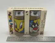 Vtg 1994 Tweety & Sylvester Looney Tunes Clear Glass Salt Pepper Shakers NOS USA