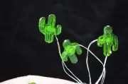 NEW Green Cactus String Lights, Mini on wires, 3 feet, requires 2 AA batteries