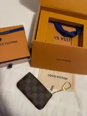 Authentic LOUIS VUITTON Cles Key Pouch - Damier Ebene BRAND NEW
