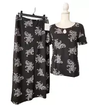 Emma James Short Sleeve Top & Pull On Maxi Skirt Set Black & White Paisley Large