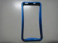 在飛比找Yahoo!奇摩拍賣優惠-賣二手 HTC M7 手機鋁合金框 金屬框 藍色 手機殼/手