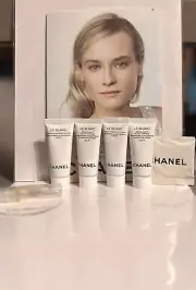 Chanel Le Blanc Bundle Of 4 Brightening Formulas 0.17 oz Coco Noir & Fraiche B