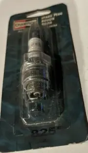 Champion Spark Plug 825C Type J4C Copper Marine Small Engine Spark Plug New OS