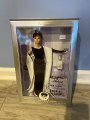 1998 Barbie Audrey Hepburn Breakfast at Tiffany’s Holly Golightly Doll 20355