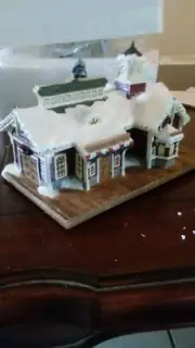 Village Christmas Train Station Thomas Kinkade Christmas Village Collection