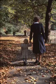 KODACHROME COLOR SLIDE - CHILDREN - 1982 - ONE OF A KIND - LOOK