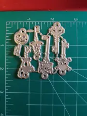 Metal Die Cut Tool 4 Sizzix Halloween Skeleton Key Skull Crossbones Bat Cat Hat