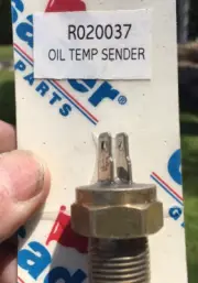 Crusader/PleasureCraft Engine Oil Temperature Switch (R020037) (Tub#14)