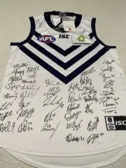 2019 Fremantle Dockers Signed Guernsey W/COA”BNWT” #2