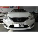 2014年 白色 NISSAN TIIDA