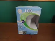GE LED Daylight 12 Watt Replaces 75 Watt LED PAR30L Indoor Floodlight Dimmable