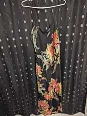 NATORI - "HAIKU-CHARM" - FLORAL PATTERN ON A BLACK BACKGROUND - Large - NWT!!
