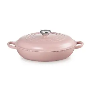 【Le Creuset】琺瑯鑄鐵鍋淺底鍋26cm 礦石藍/雪紡粉/櫻桃紅/火焰橘/甜心粉(贈迷你蘋果造型烤盤 2入)