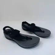 Cloudsteppers by Clarks Arla Nicole 26162122 Flat Sandals Women's 9M Black S0490