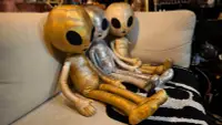 在飛比找Yahoo奇摩拍賣-7-11運費0元優惠優惠-AMUSE AMUFUN 外星人 宇宙人 E大玩偶娃娃日本正