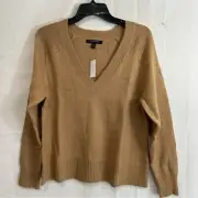 Banana Republic Women’s Lofty V-Neck Essential Sweater in Camel Heather Med