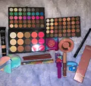 Rainbow basics makeup / beauty bundle. (12 piece’s.)