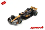 1:18 SPARK Mclaren F1 Mcl60 #81 Japan Gp 2023 Oscar Piastri With Showcase 18S967