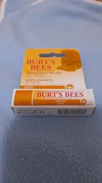 在飛比找Yahoo!奇摩拍賣優惠-BURT'S BEES 超修護特潤脣膏 蜂蜜