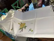 35x23 1/2 Vintage Irish Linen Buffet Table Cloth Embroidered Yellow Roses