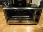 Bella 4 Slice Toaster Oven - NEW