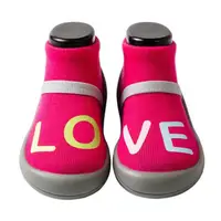 在飛比找momo購物網優惠-【feebees】CIPU聯名系列-LOVE_桃(襪鞋.童鞋