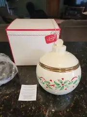 Lenox China - Holiday - Cookie Jar New in Box