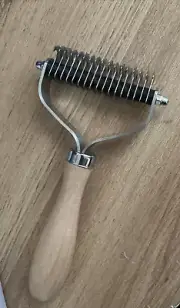 Pet Dematting Comb for Dogs & Cats Wood Handle Deshedding Undercoat Rake NEW