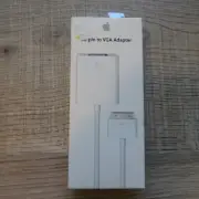 Apple Adapter A1368 VGA for iPad iPhone iPod Touch New Sealed Convert Authentic