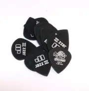 Dunlop Guitar Picks 12 Pack Tortex Pitch Black Jazz III 1.35mm 482P1.35
