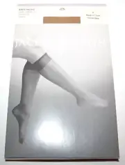 Jaclyn Smith Silky Sheer Leg & Sheer Toe 2-Pack Knee Highs Sz B Almost Bare/Nude