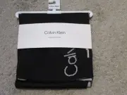 Calvin Klein Logo Mens 2 Pc. Reversible Beanie Hat Scarf Set Black Gray
