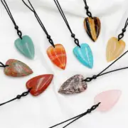 Wholesale Natural Quartz Heart Skull Quartz Crystal Skull Pendant Healing