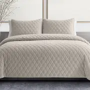Vera Wang Diamond Velvet Quilt Set, Queen